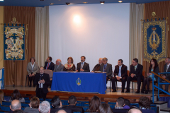D. Melchor Gutiérrez San Martín  presentando el nuevo Guión del Colegio.