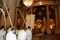 Domingo de Ramos, ofrenda a la Virgen del Pilar.