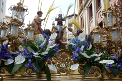 Paso titular en San Vicente de Paúl.  Autora: Eugenia Aragonés.